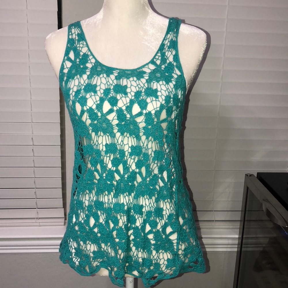Turquoise lace tank!